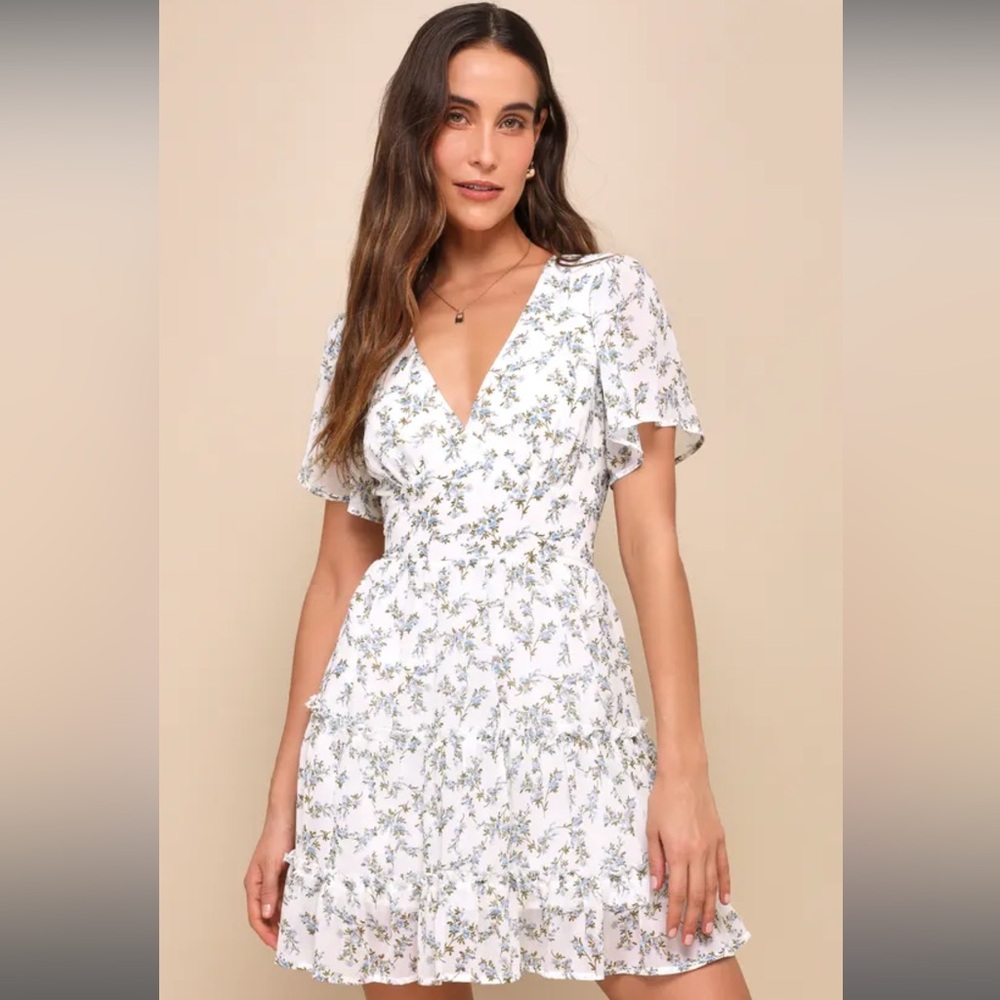 Lulu's So True White Floral Print Tiered Short Sleeve Mini Dress